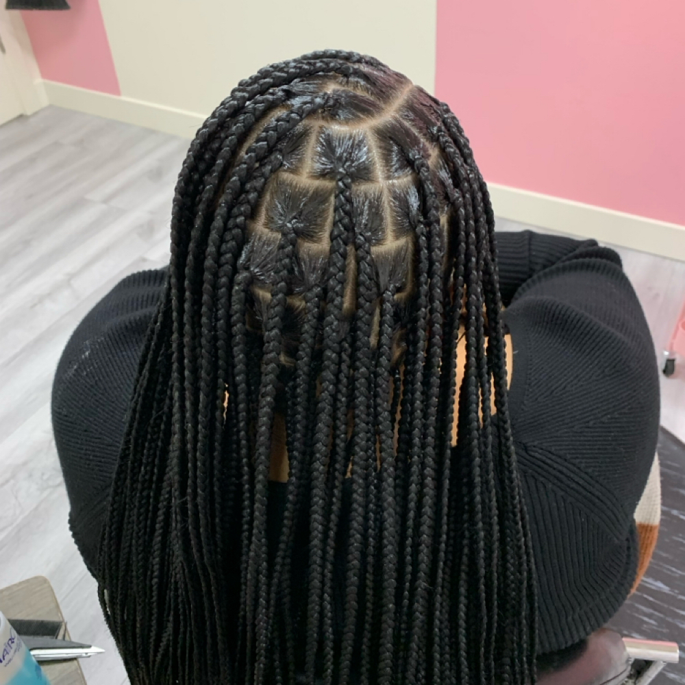 Knotless Smedium Braids at RockN Beauty Bar in Antioch, CA