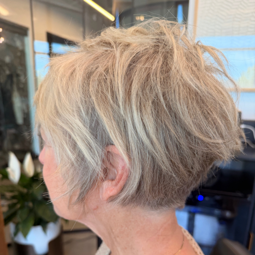 Women’s Haircut at Luxxe Studio in Cranberry Township, PA