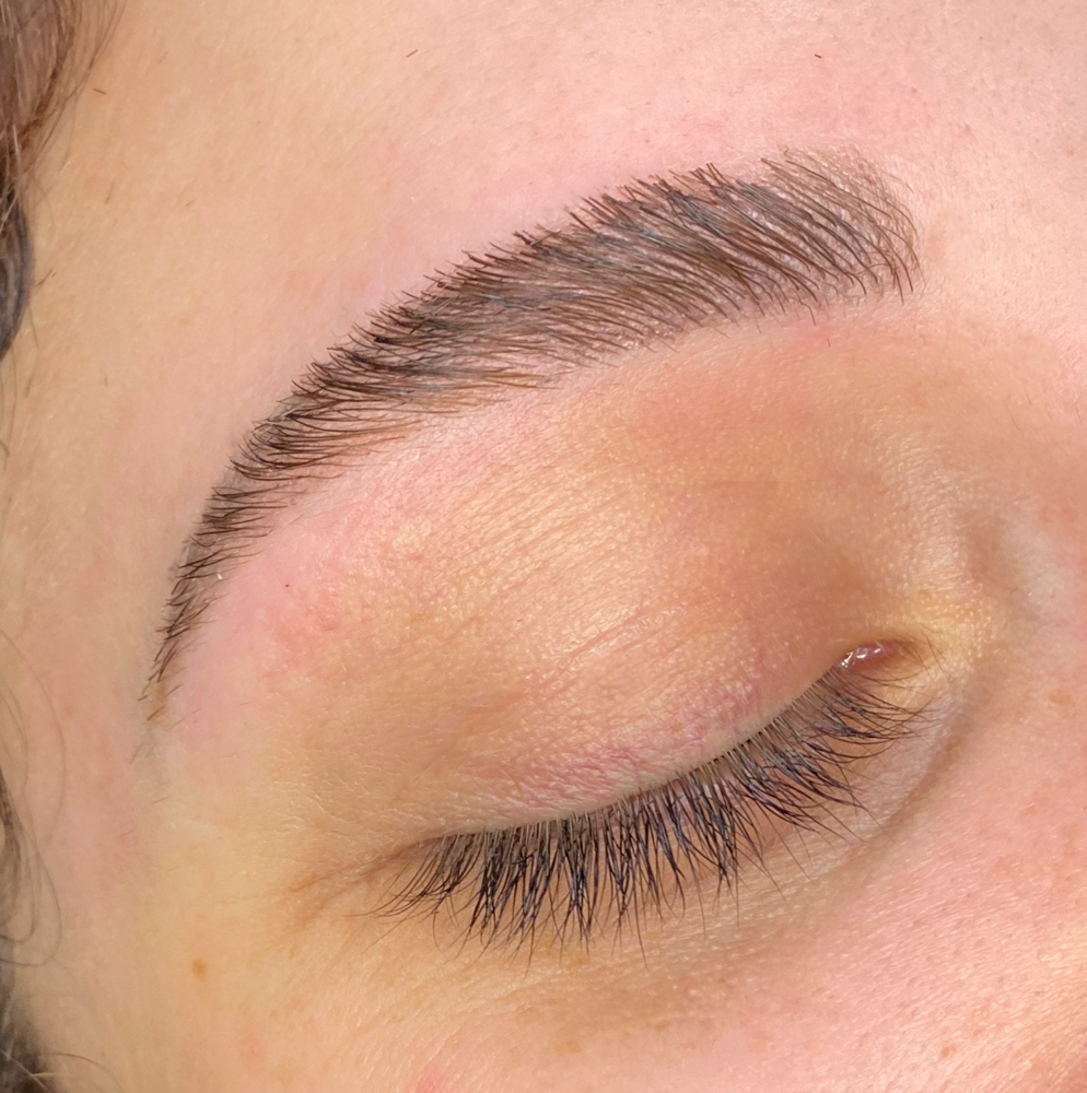 Brow Lamination (Includes Wax/Tint)