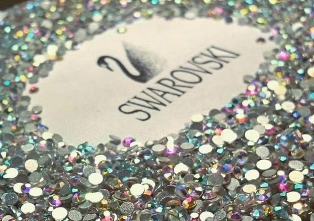Swarovski Full Set at La Maison De Beauté in Whiteville, TN