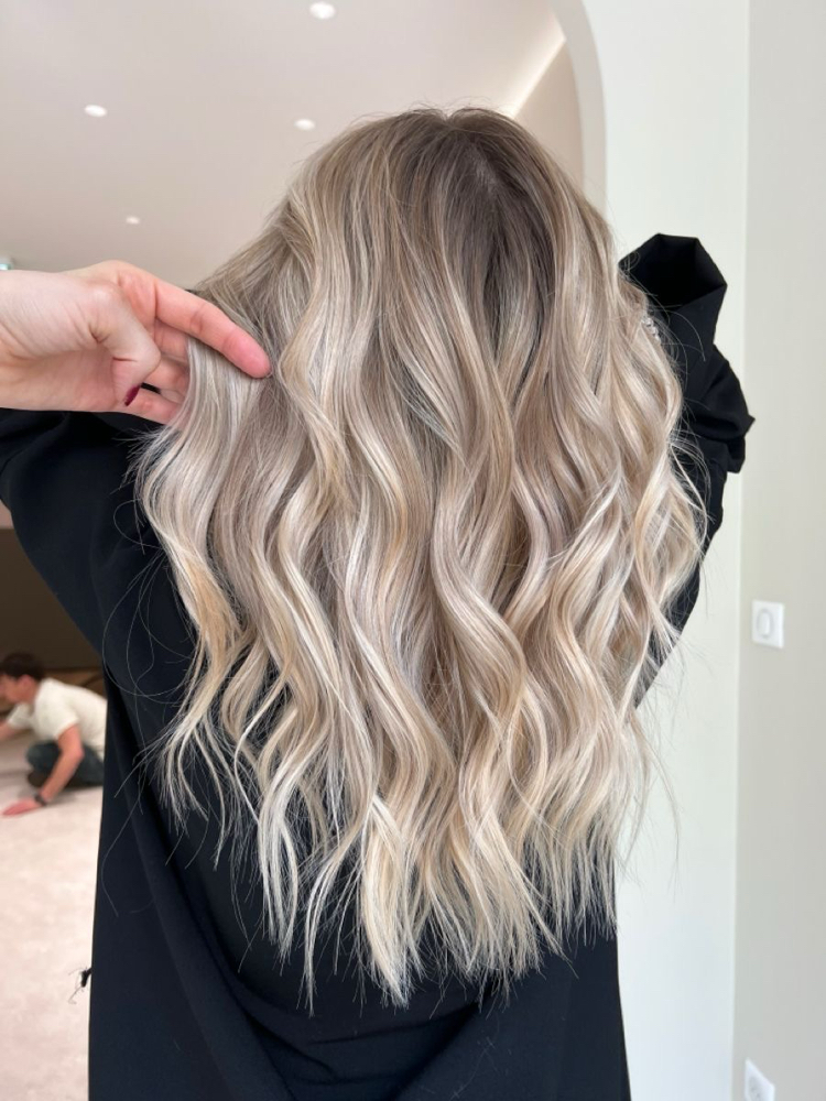 Full Hair Bleaching