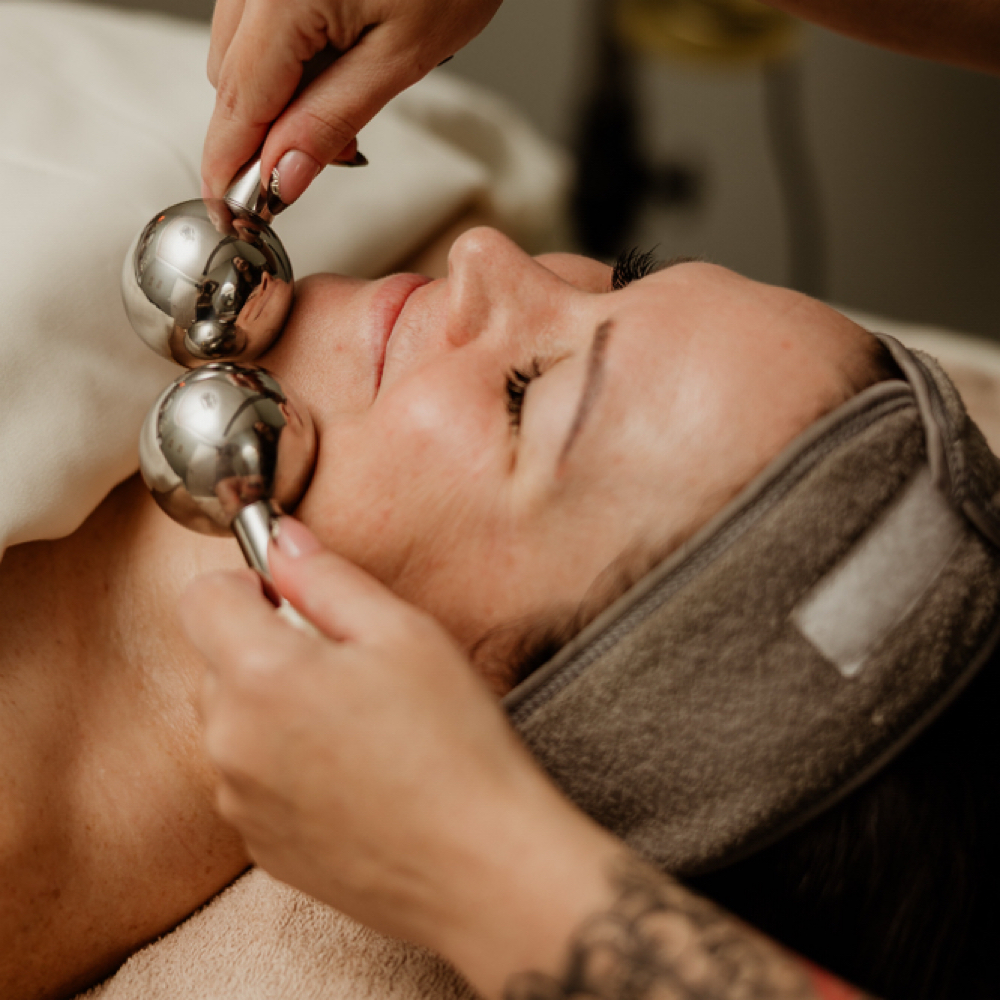 Skin Clearing Facial at Glow Beauty Bar in Manitowoc, WI