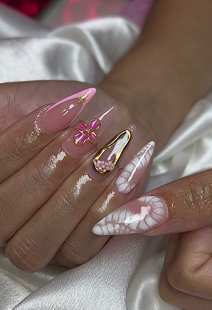 Short Acrylic Nails