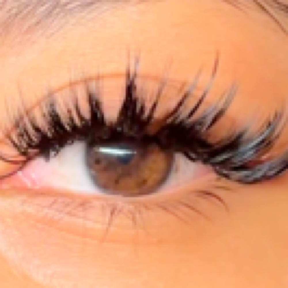 Signature Wispy Set at Lash Diva in Marina, CA