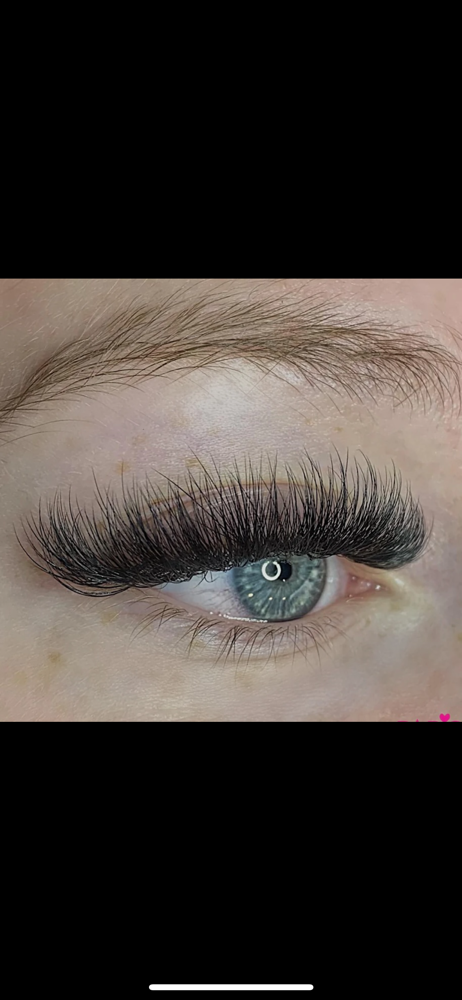 Light Wispy Lashes