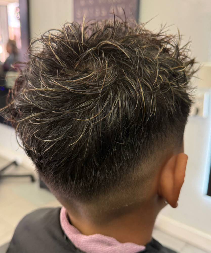 Kid's Haircut at Arte & Beauty by Mela in Dallas, TX