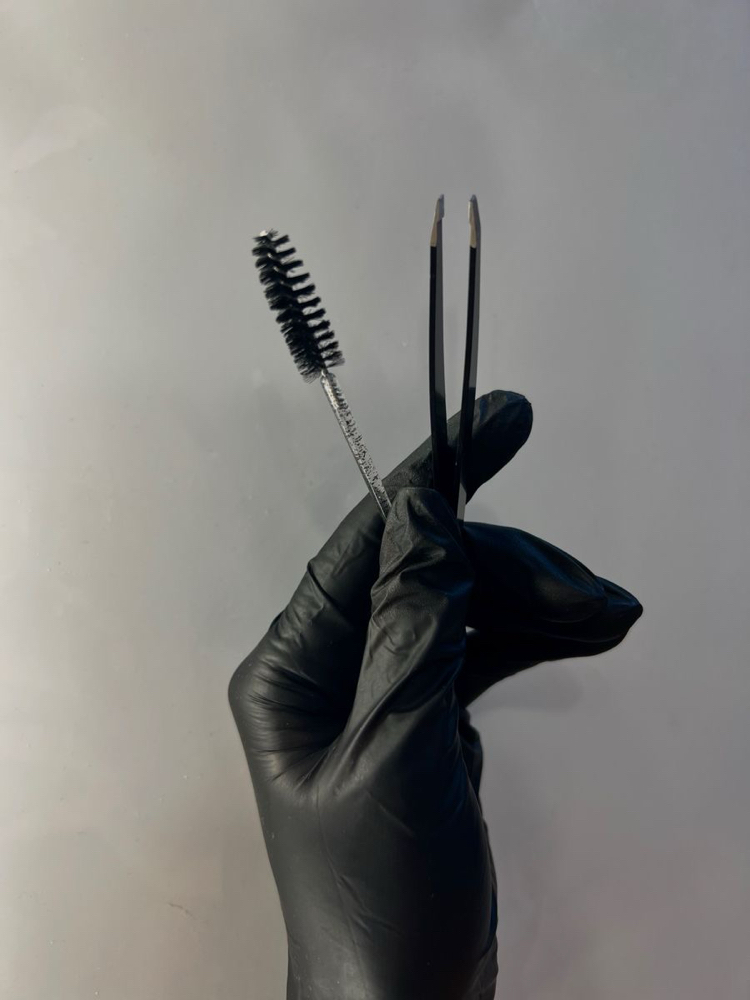 Brow Lamination + Wax