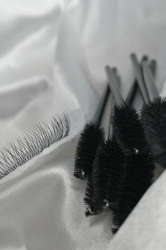 Bottom Lashes