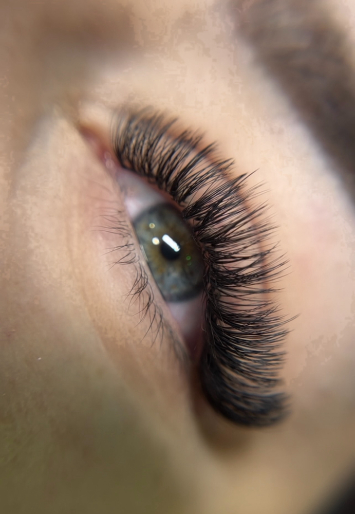 Volume Lash Extensions