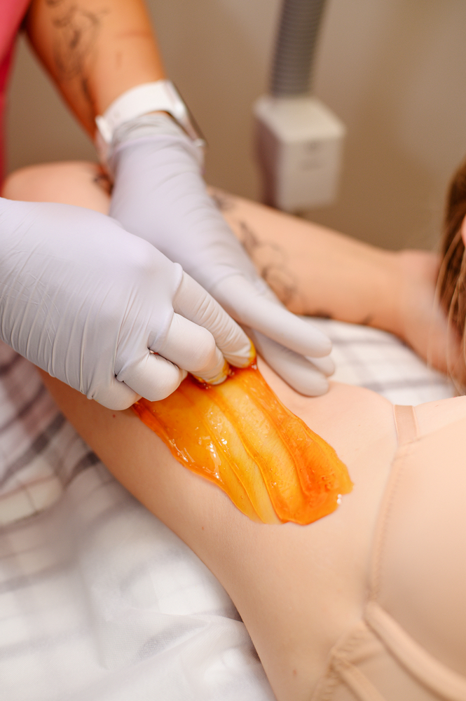 Women Underarm Sugaring