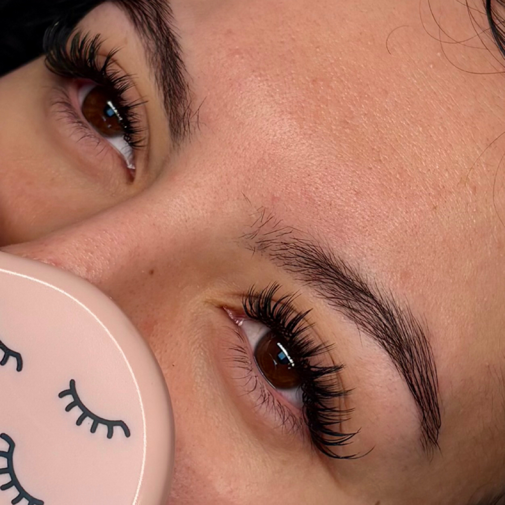 Wet Set Full Set at Lush Beauty Bar LLC in MA, MA