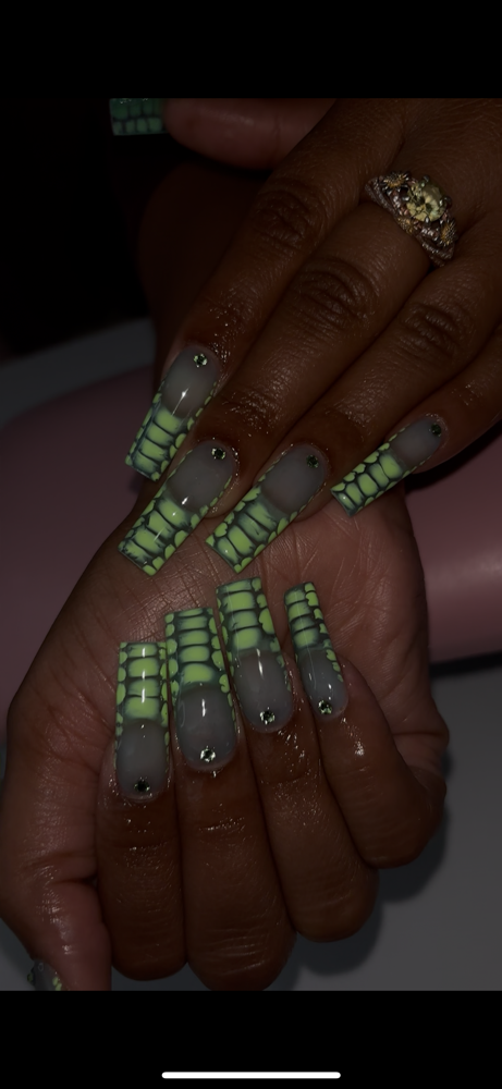 10 Finger Painted Design Full-Set at Divine Tips by Trin in Rosedale, MD