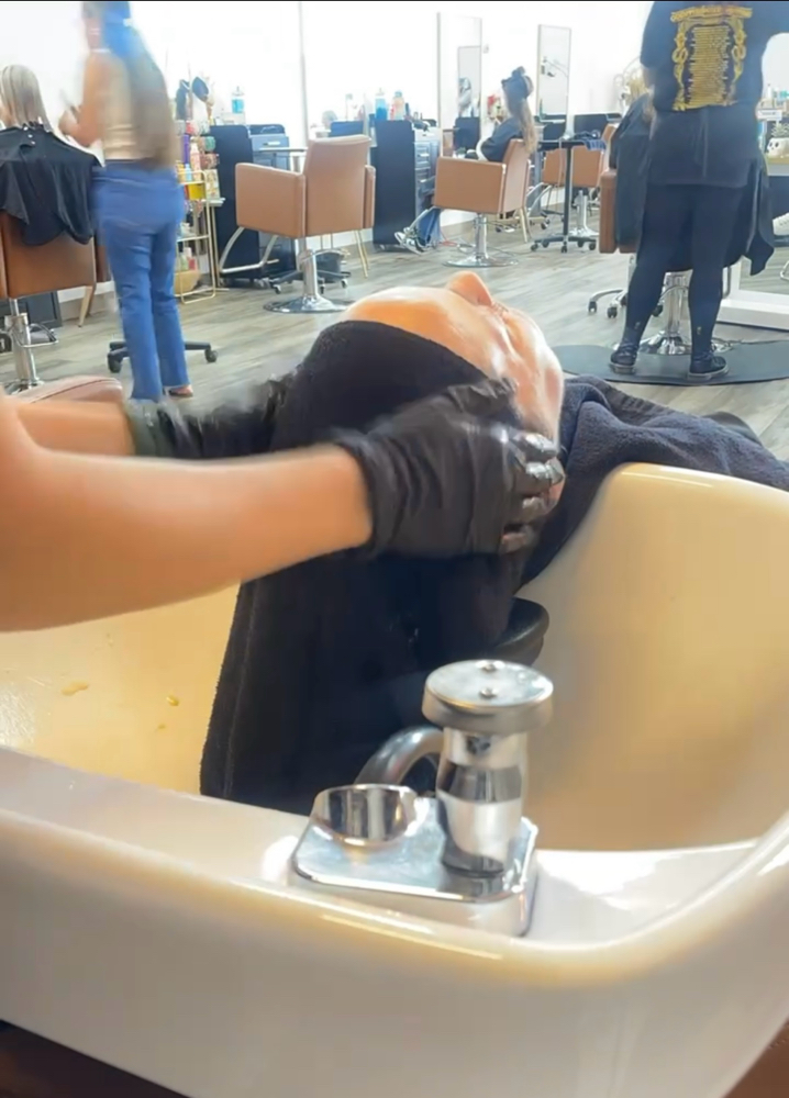 Scalp Exfoliation Treatment