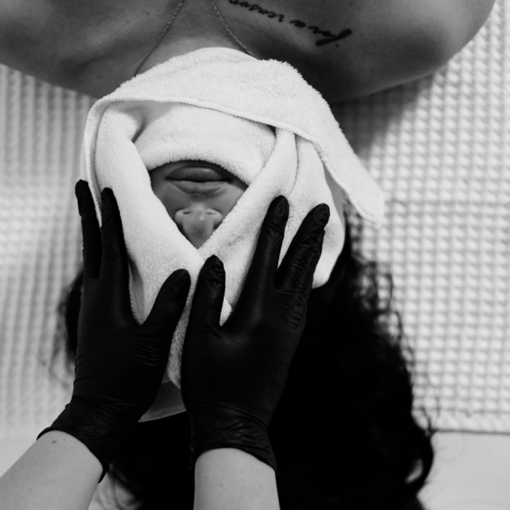 Mini Dermaplane Facial