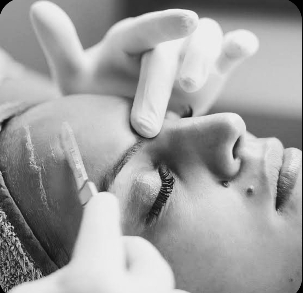 Dermaplaning Facial