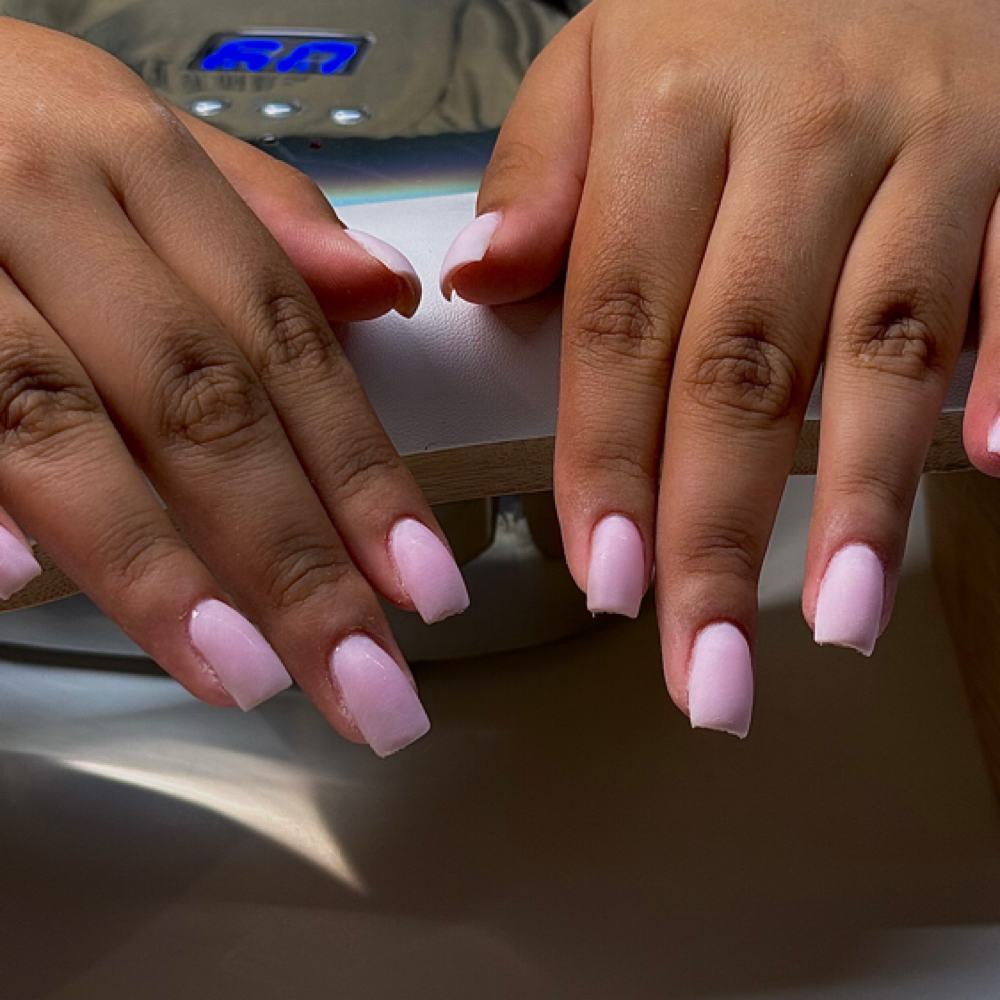 structured hard gel mani at nailzilla studio in chicago, IL