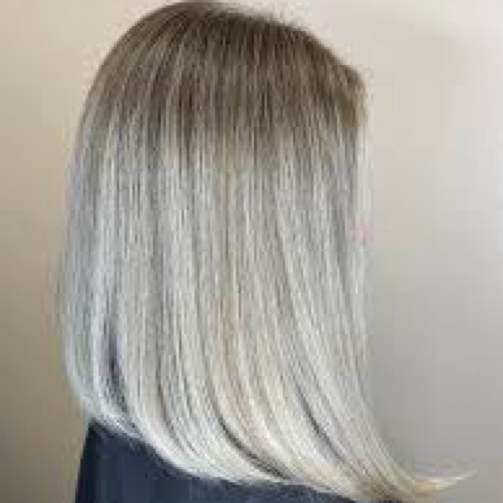 Trim With Shampoo & Blowdry at Beauty Blowout Bar Salon in San Antonio, TX