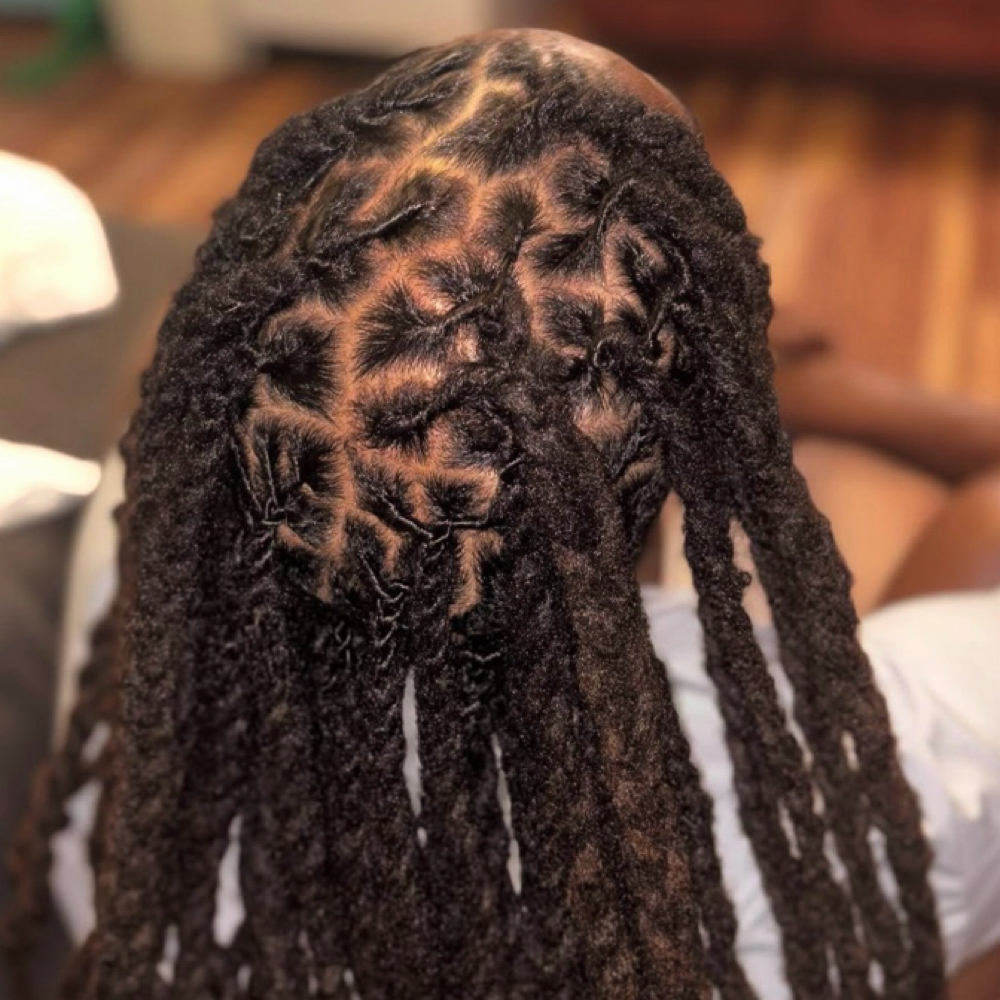 Long Loc Retwist at TwistedSistaLLC. in Kahului, HI