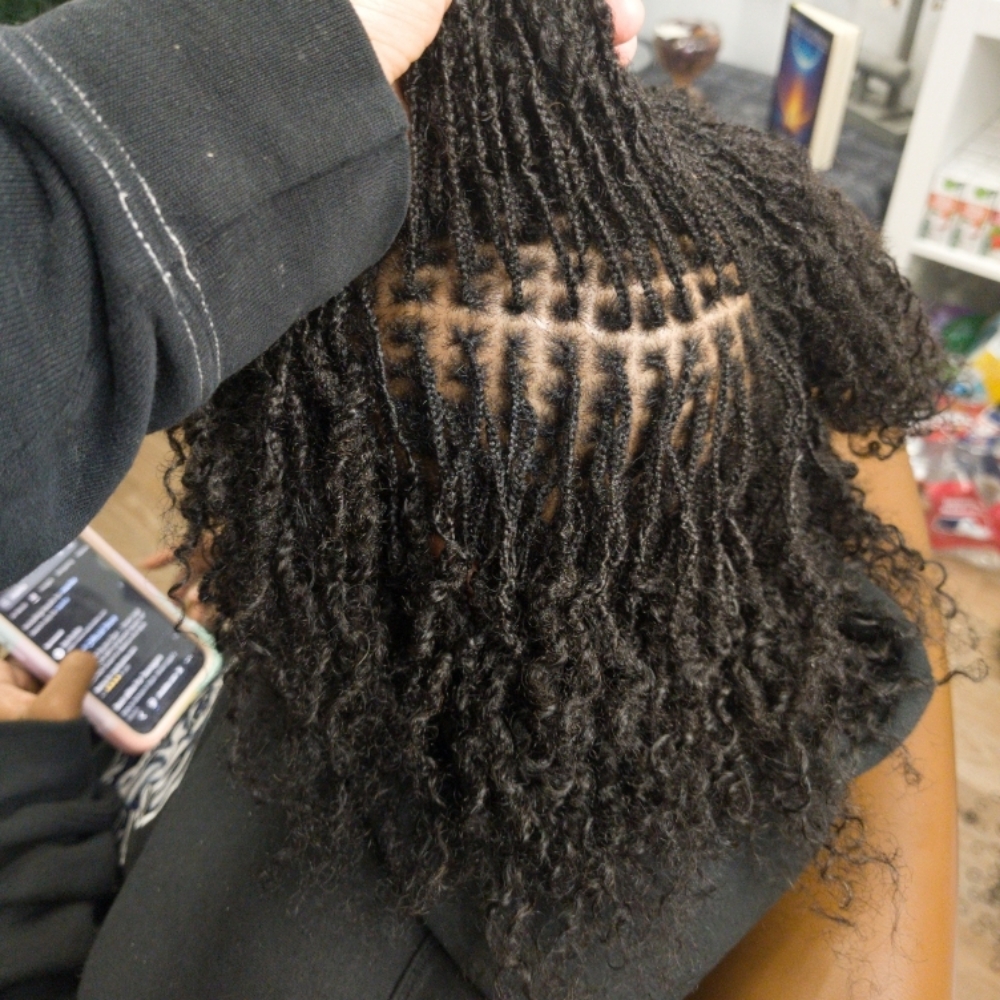 Microlocs at Royal Ascension Work in Arlington, TX