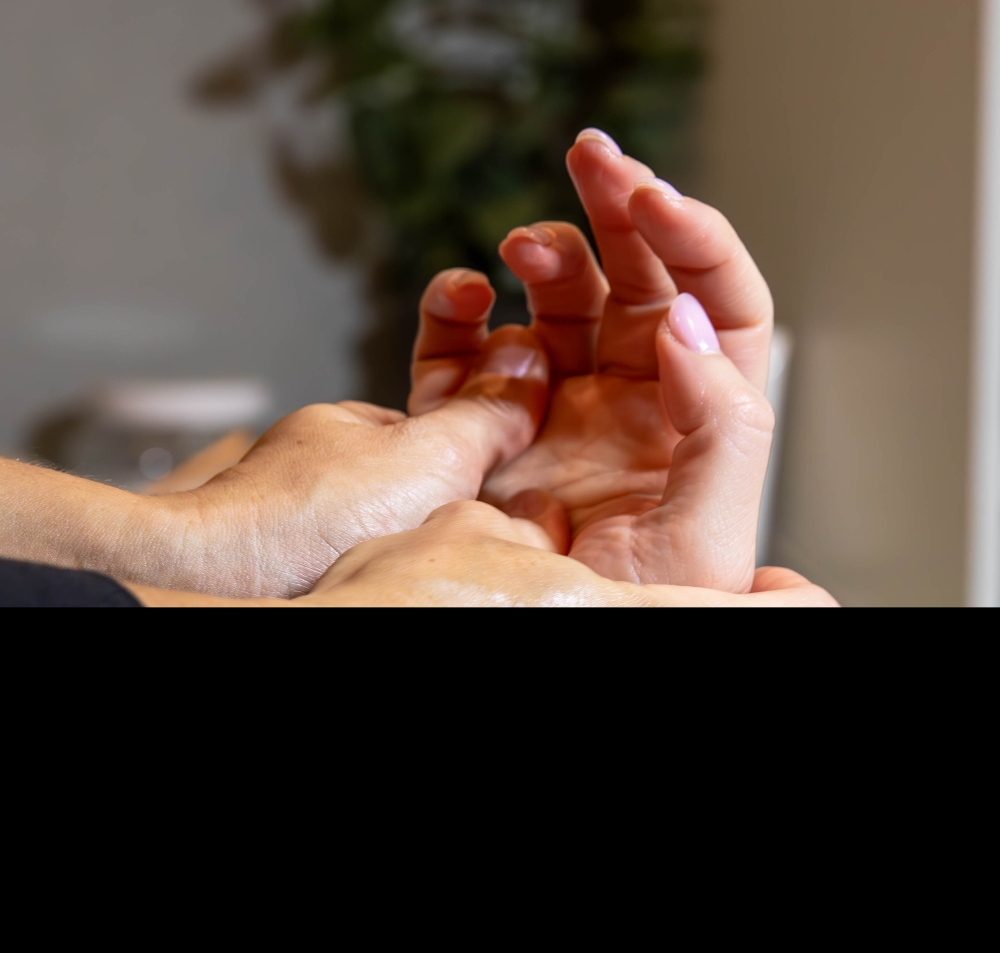 Warm Mitts | Lotion Hand Massage