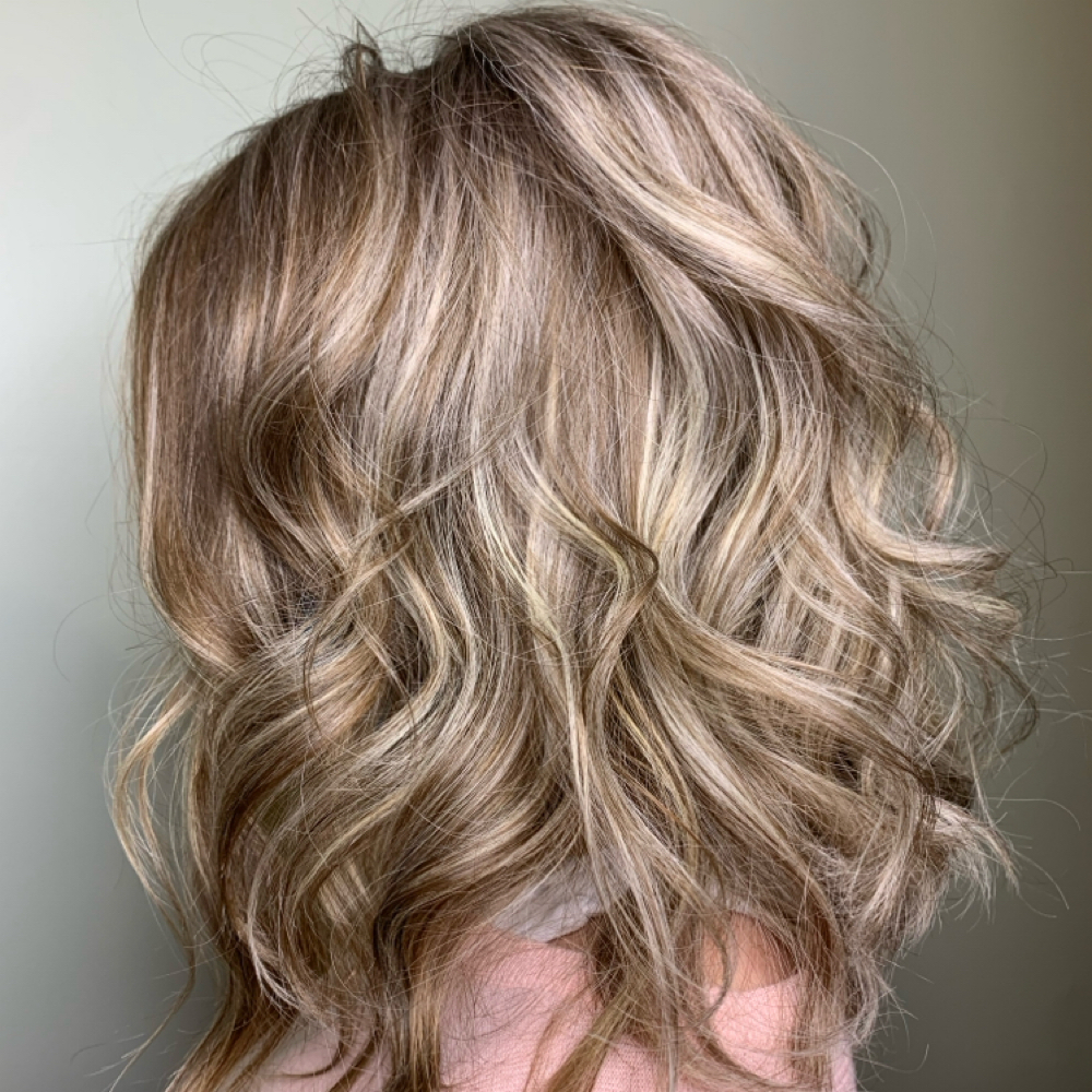 Root Touch Up w/Foils at Ashley Pfeiffer - Hairstylist in Hartselle, AL