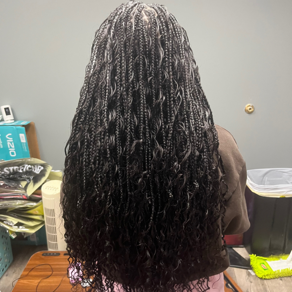 Boho knotless at Bebe African Hair Braiding LLC in Milwaukee, WI