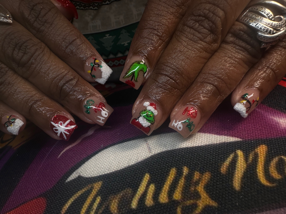 Xshort at IvehlizNails LLC in Maple Heights, OH