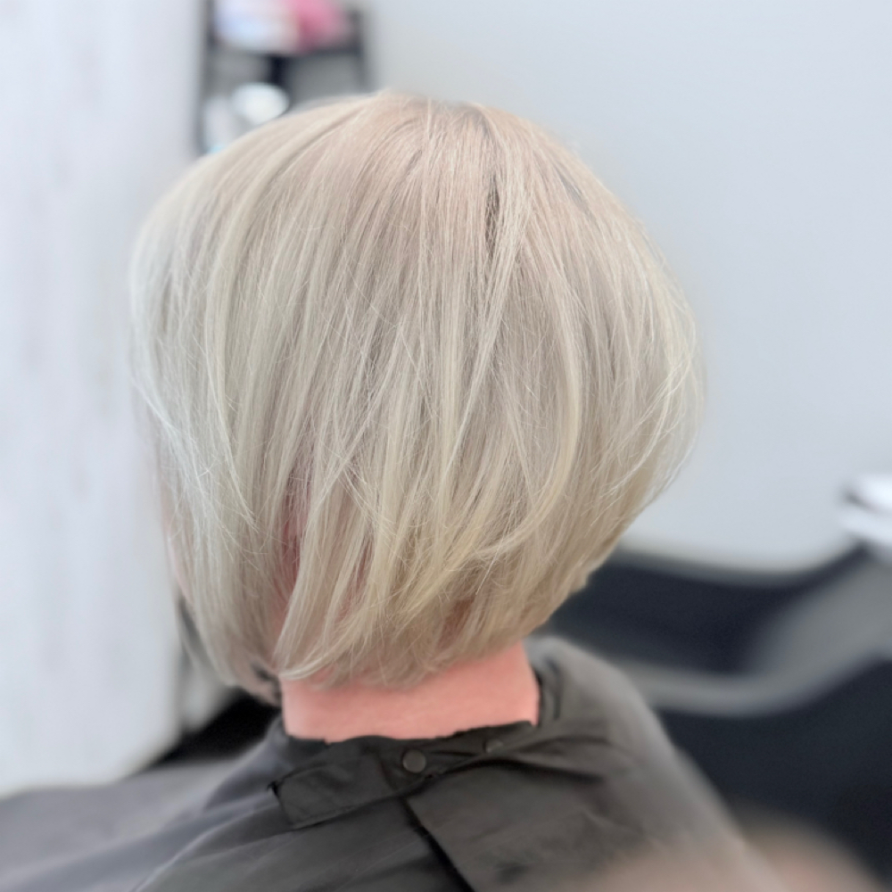 Platinum Card Price By Hour at Hair By The Rox in Laguna Hills, CA