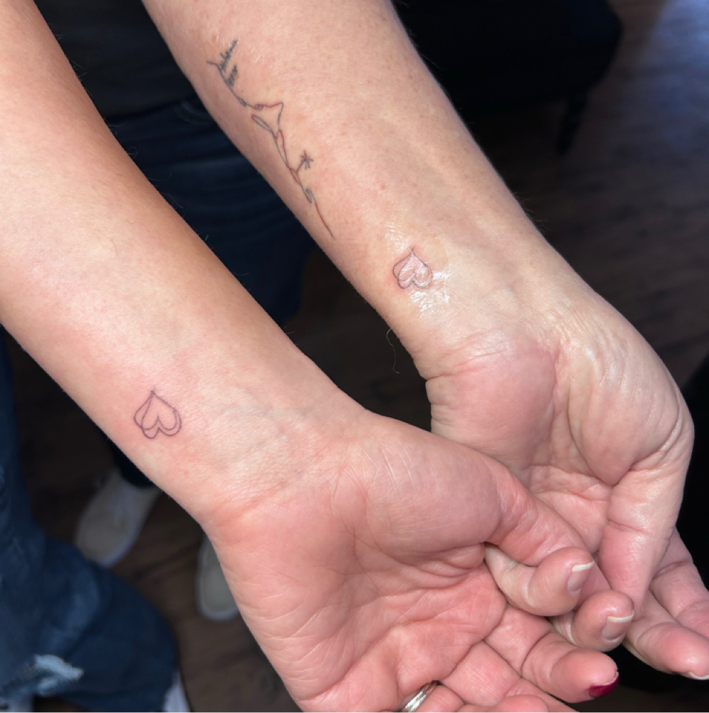 Group Tattoo Sesh at Allelu Beauty & Ink Oregon in Salem, OR