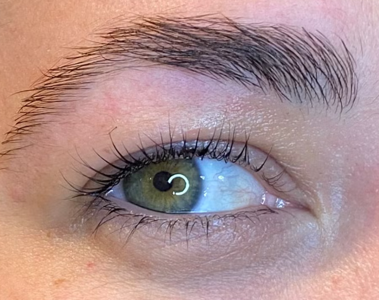 Eyelashes lifting