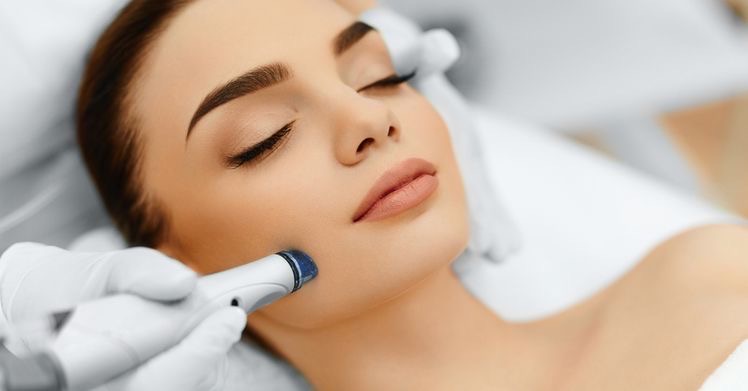 Hydra Glo Facial