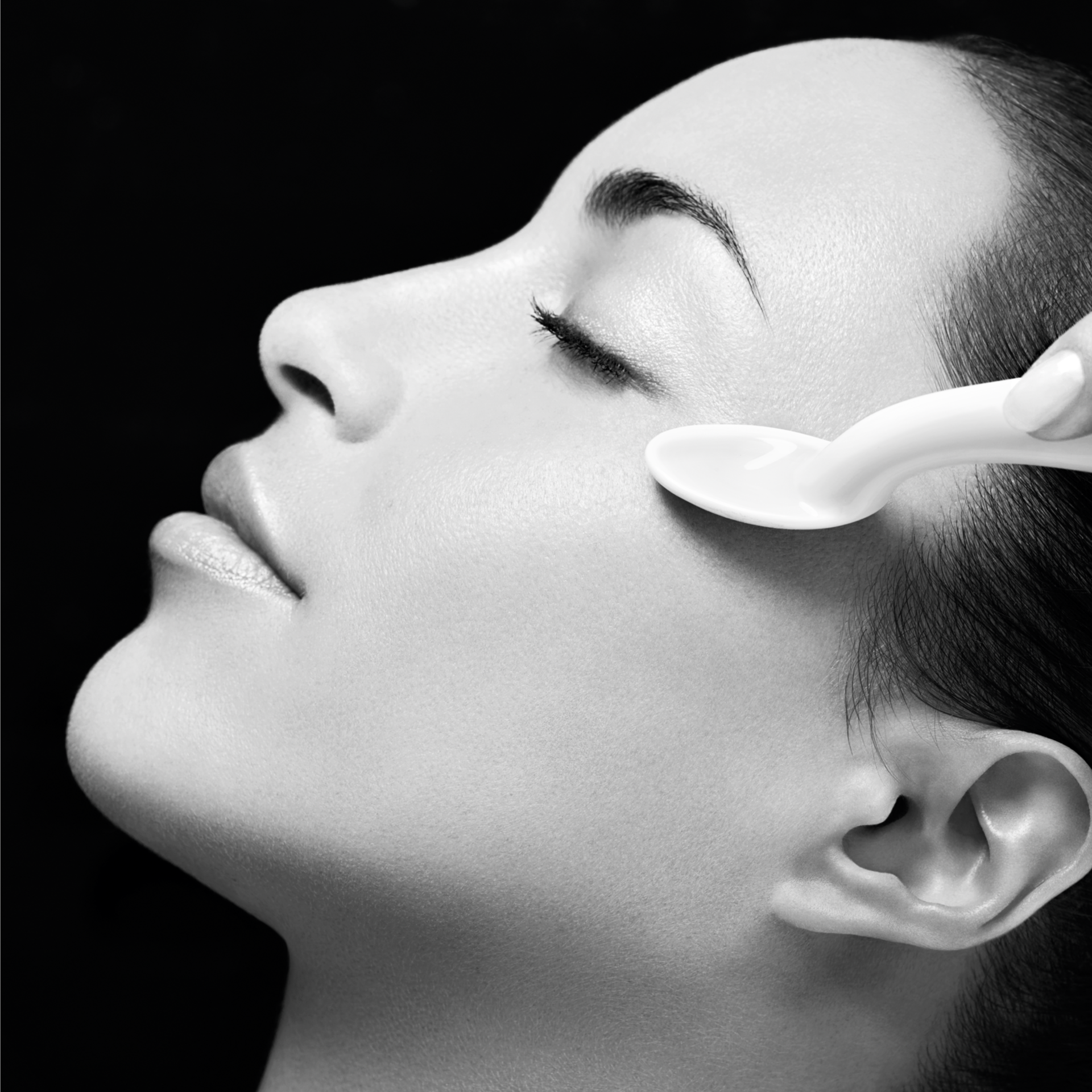 SOTHYS Eye Treatment at Skin Therapy in Hingham, MA