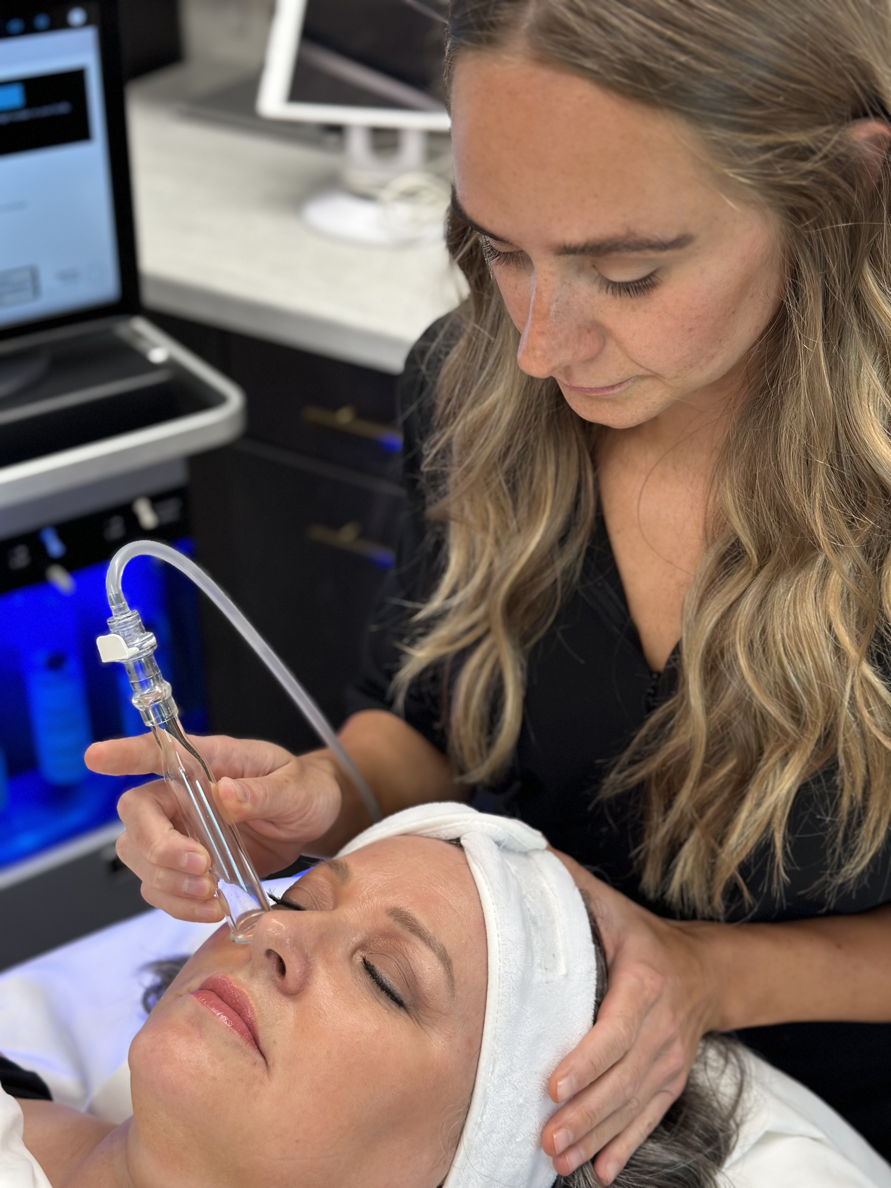 HydraFacial - Deluxe (w/Booster)