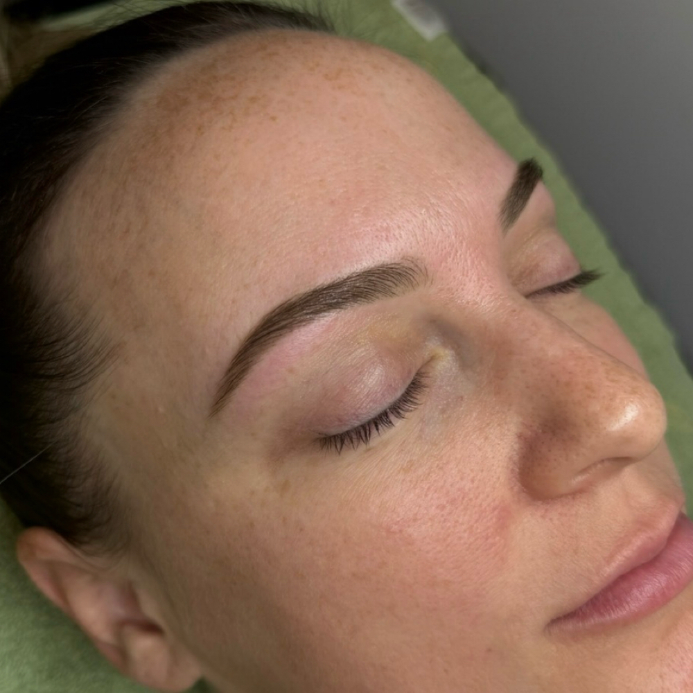 Brow Wax + Tint at Lunar | Lash and Brow Bar in Cranberry Township, PA