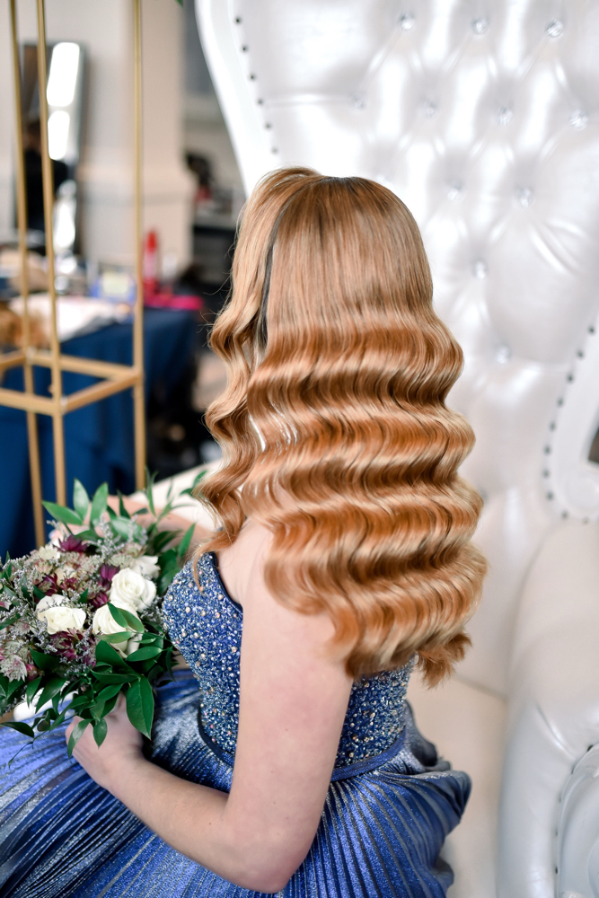 In-Salon Hairstyling