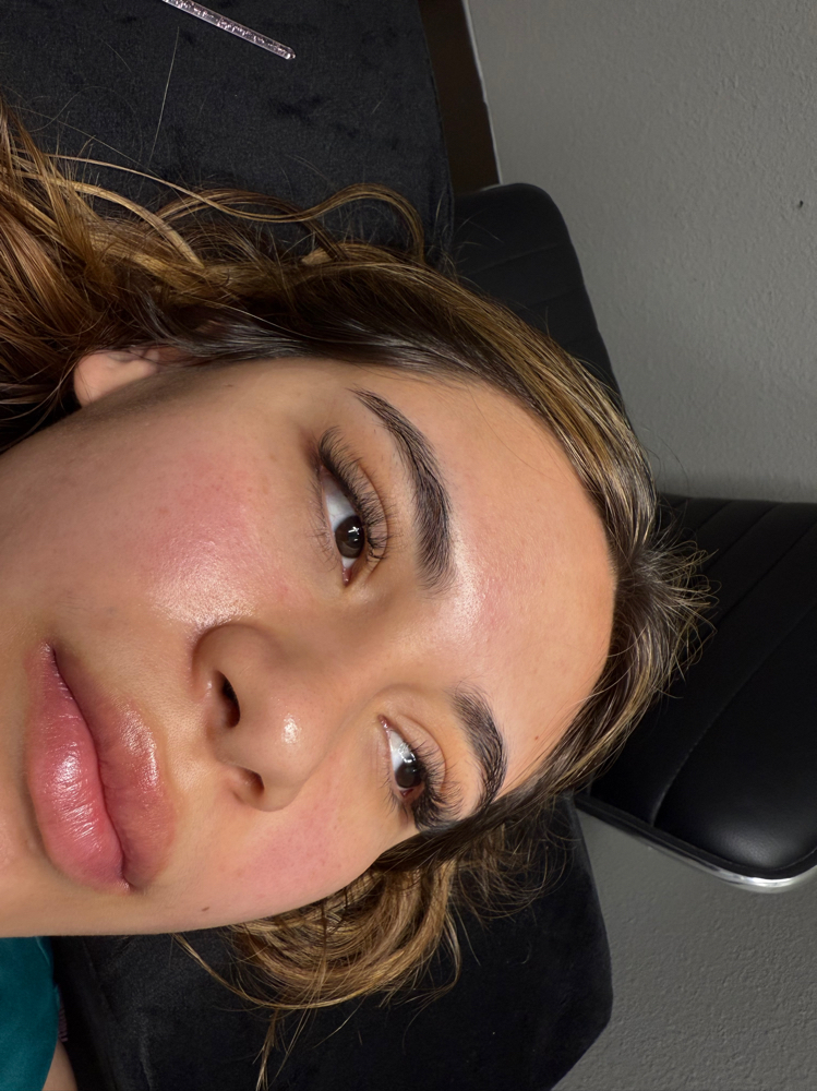Hybrid Refill at The Beauty Collective By Tay in Aurora, MO