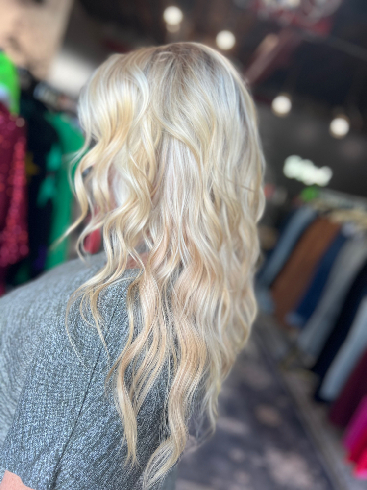 Womens haircut (no blowdry)