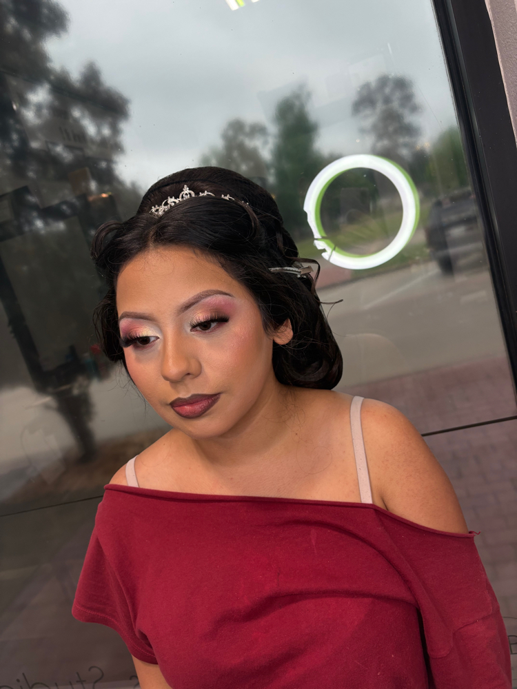 DRAMATIC GLAM