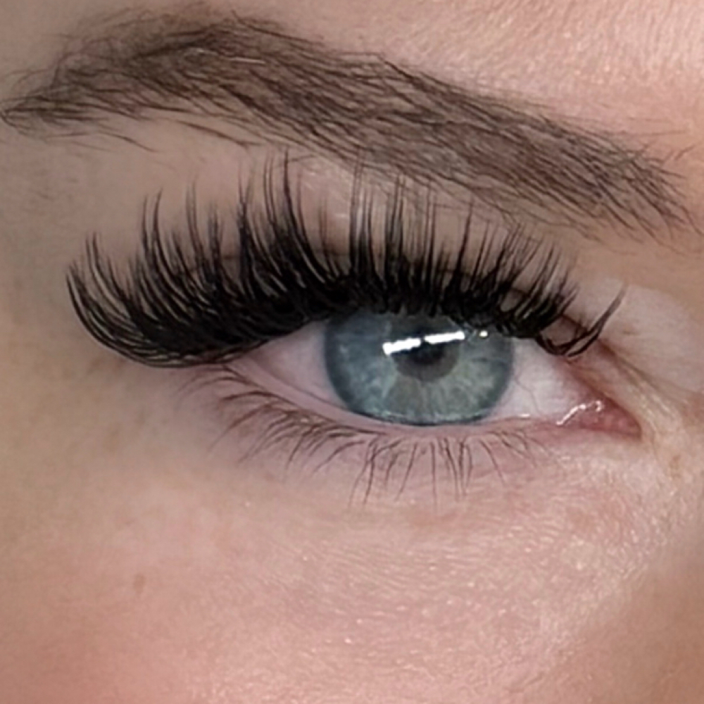 Maintenance Fill (2 Weeks) at Fuller Lash Studio in Clarksville, TN