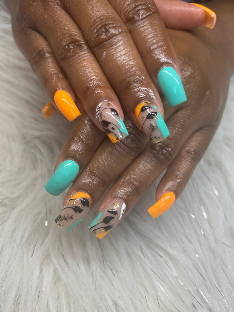 Fill-in W/ Maxmimum Nail Art