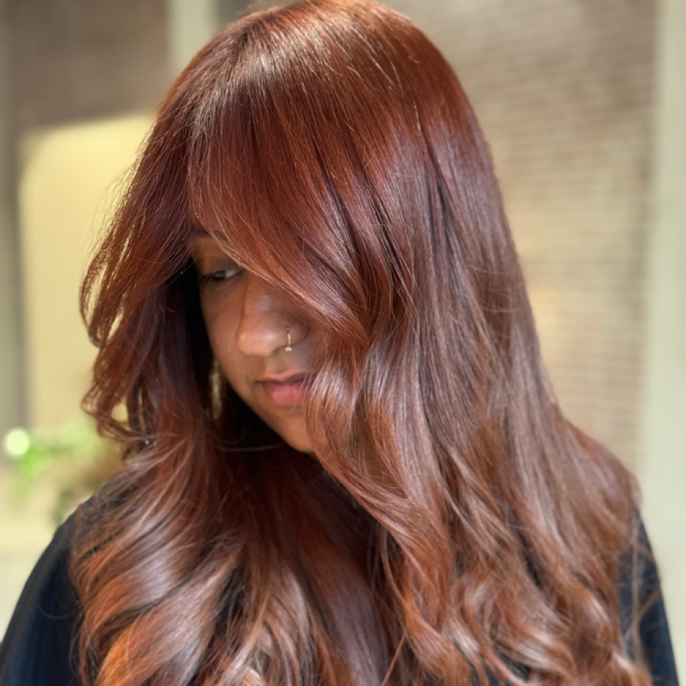 Retoque De Color, Secado Y Lavado at The Revo Beauty Parlor in Carolina, PR