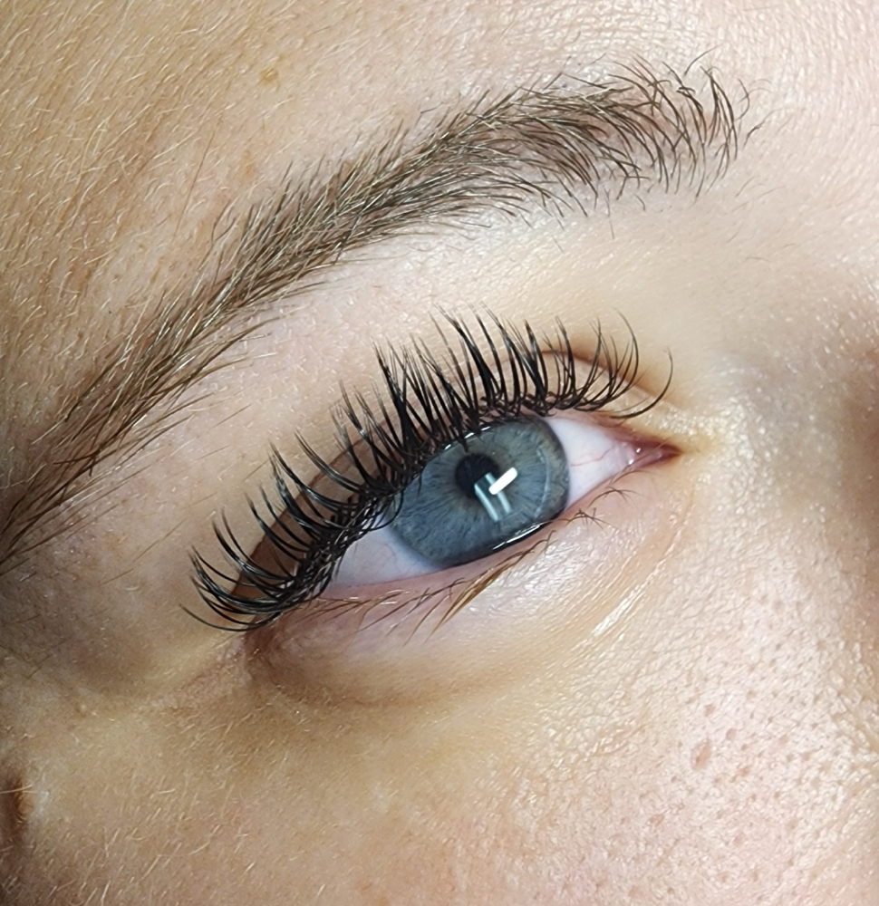 Extended Eyelash Extension Fill at Reverie Esthetics in Baldwinsville, NY