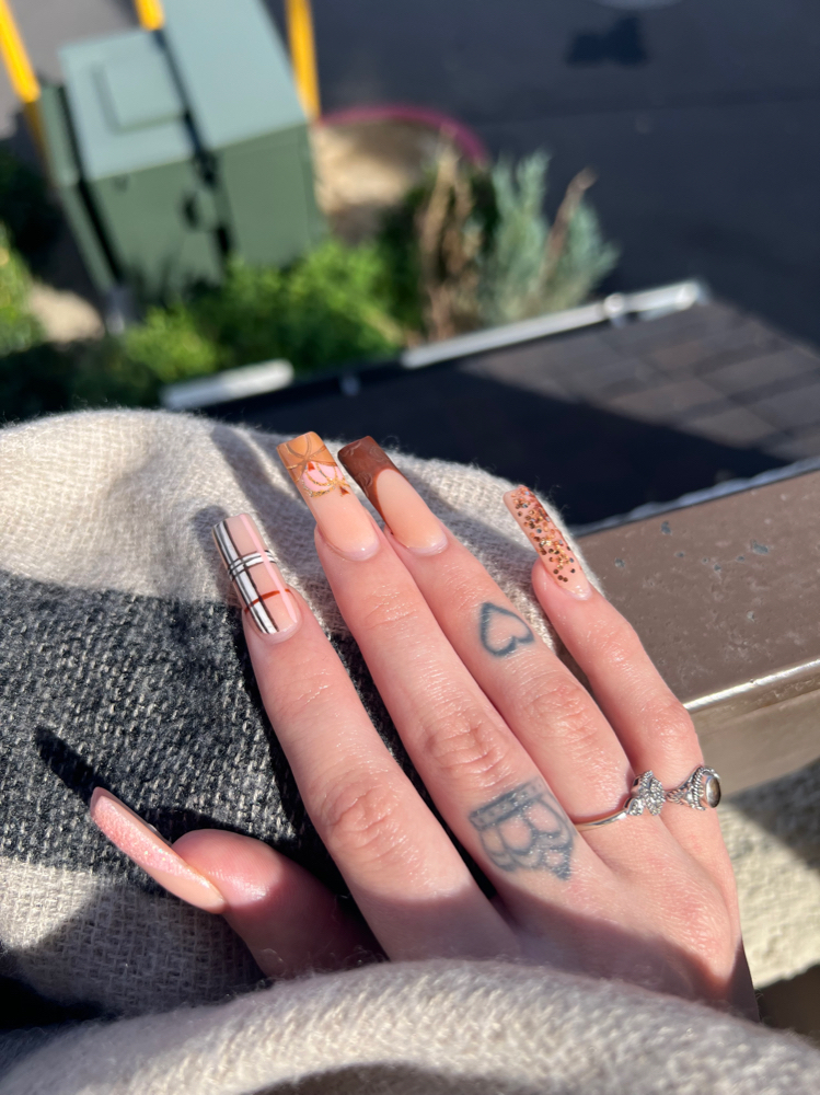 (L) Acrylic Or Gel Enhancement