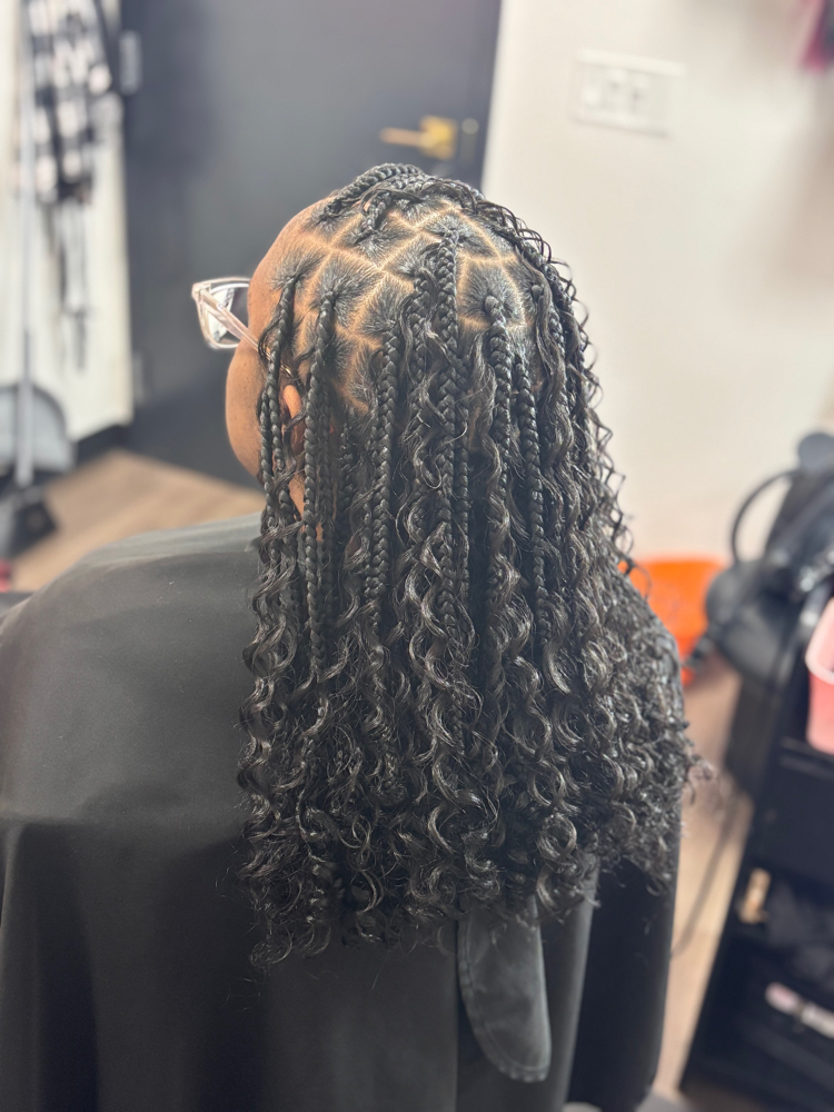 Med Knotless Boho Bob at BraidsByLici in Kansas City, MO