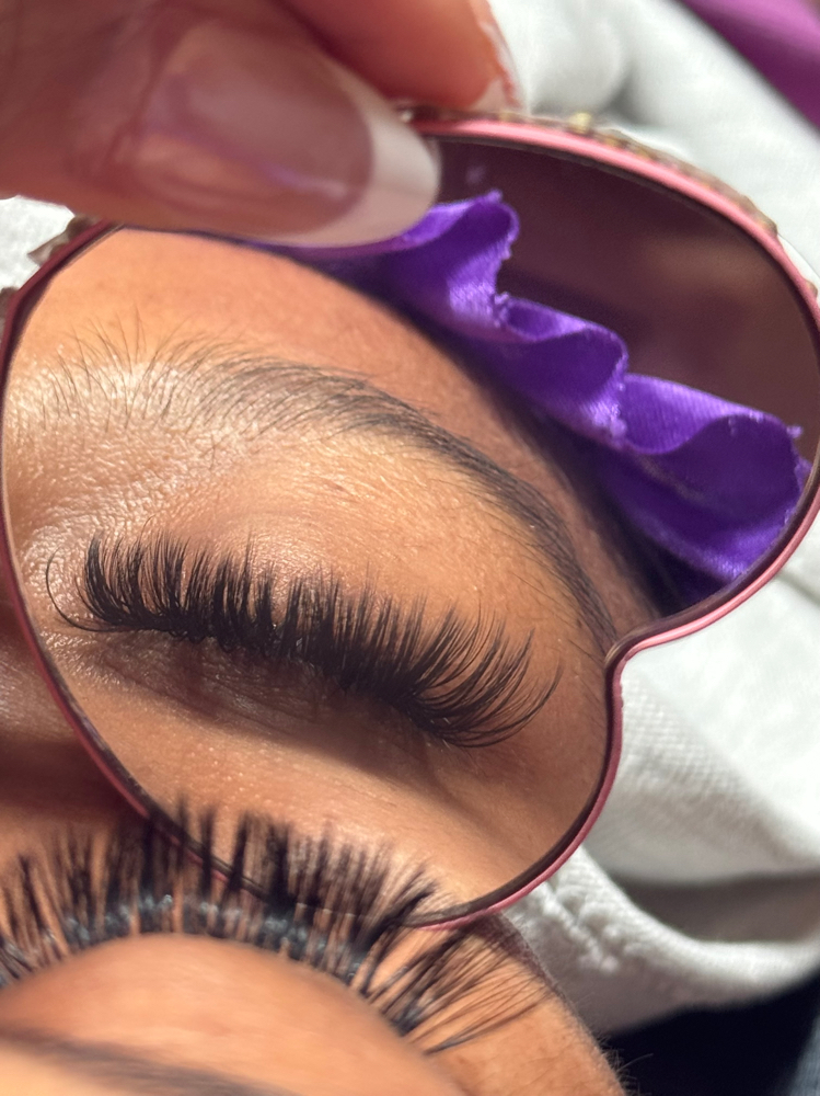 Foreign Fills (2-3 Weeks) at Aesthetic Lash Glow in Of Appointment, AZ