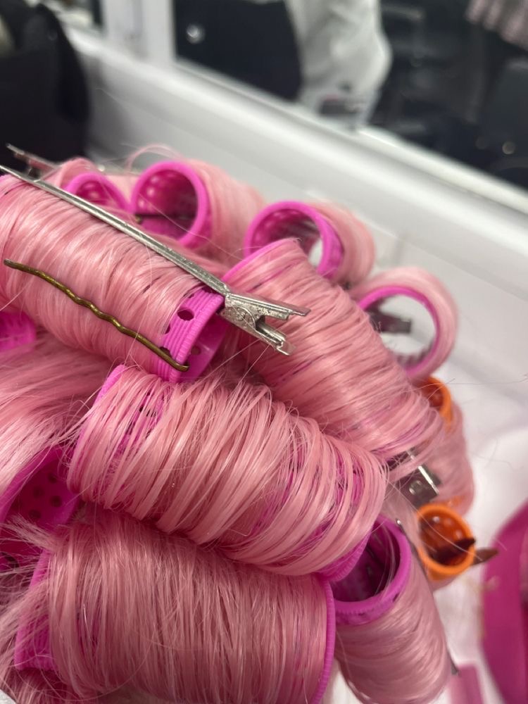Blowout with pins or rollers