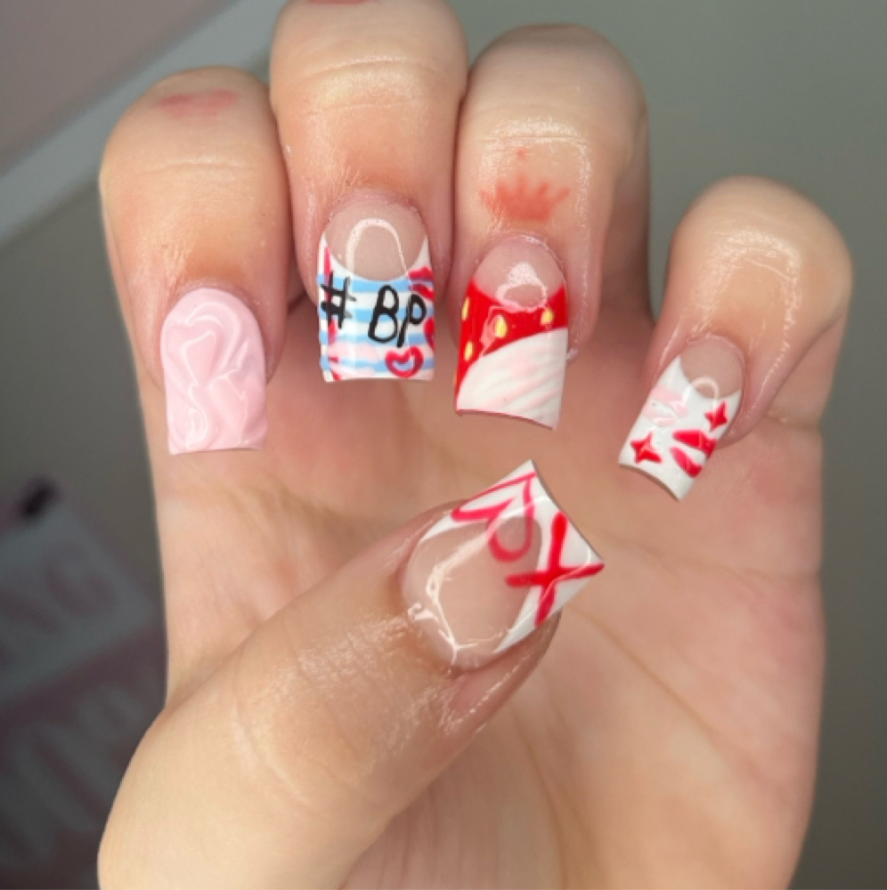 VALENTINES DAY DEALS! 🍓💐💗 at lacinoelledidit in Bartlett, TN