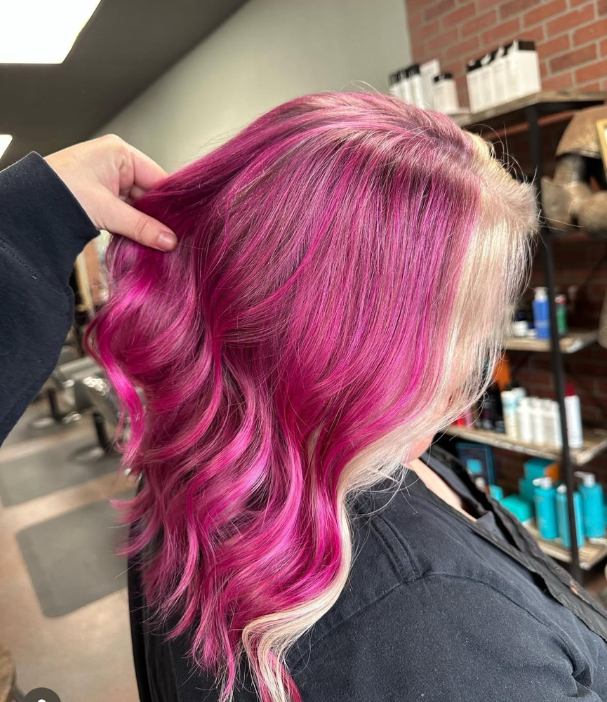 Fashion Color Retouch + Roots at sincitystrands in Las Vegas, NV