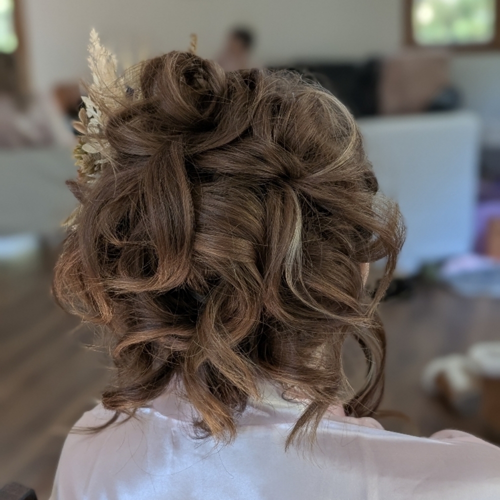 Special Occasion Styling/Up style