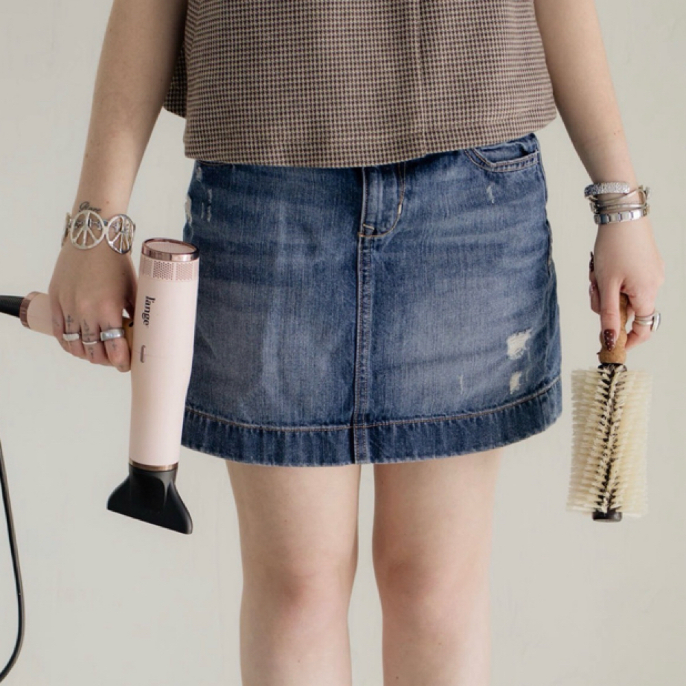 Blowout & Style at The Blend Studio in Surprise, AZ
